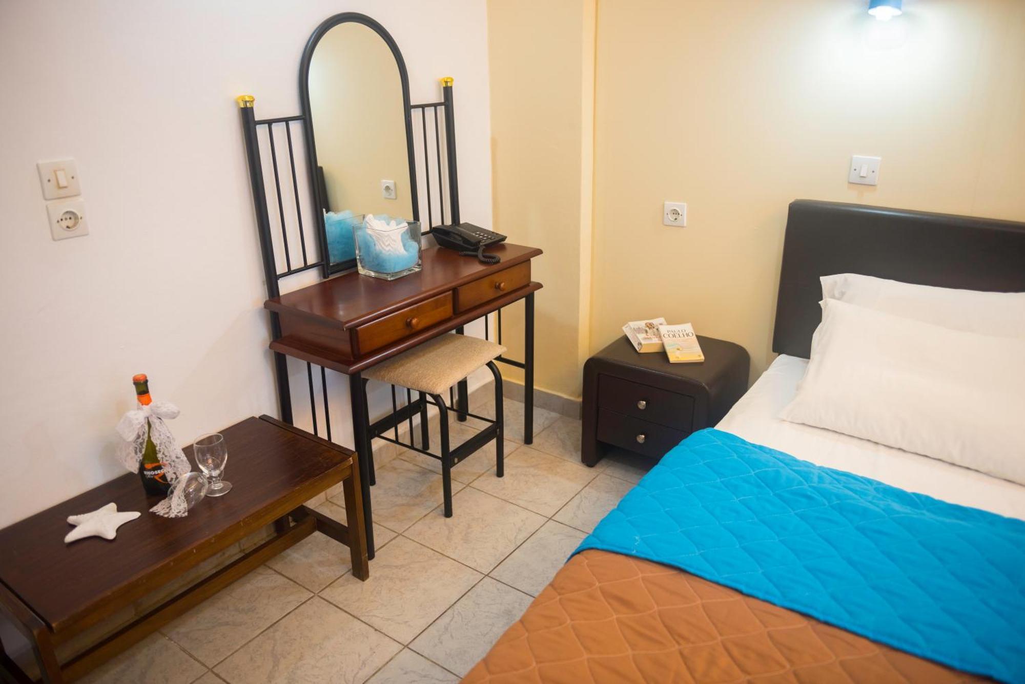 Antonios Hotel Faliraki Rum bild