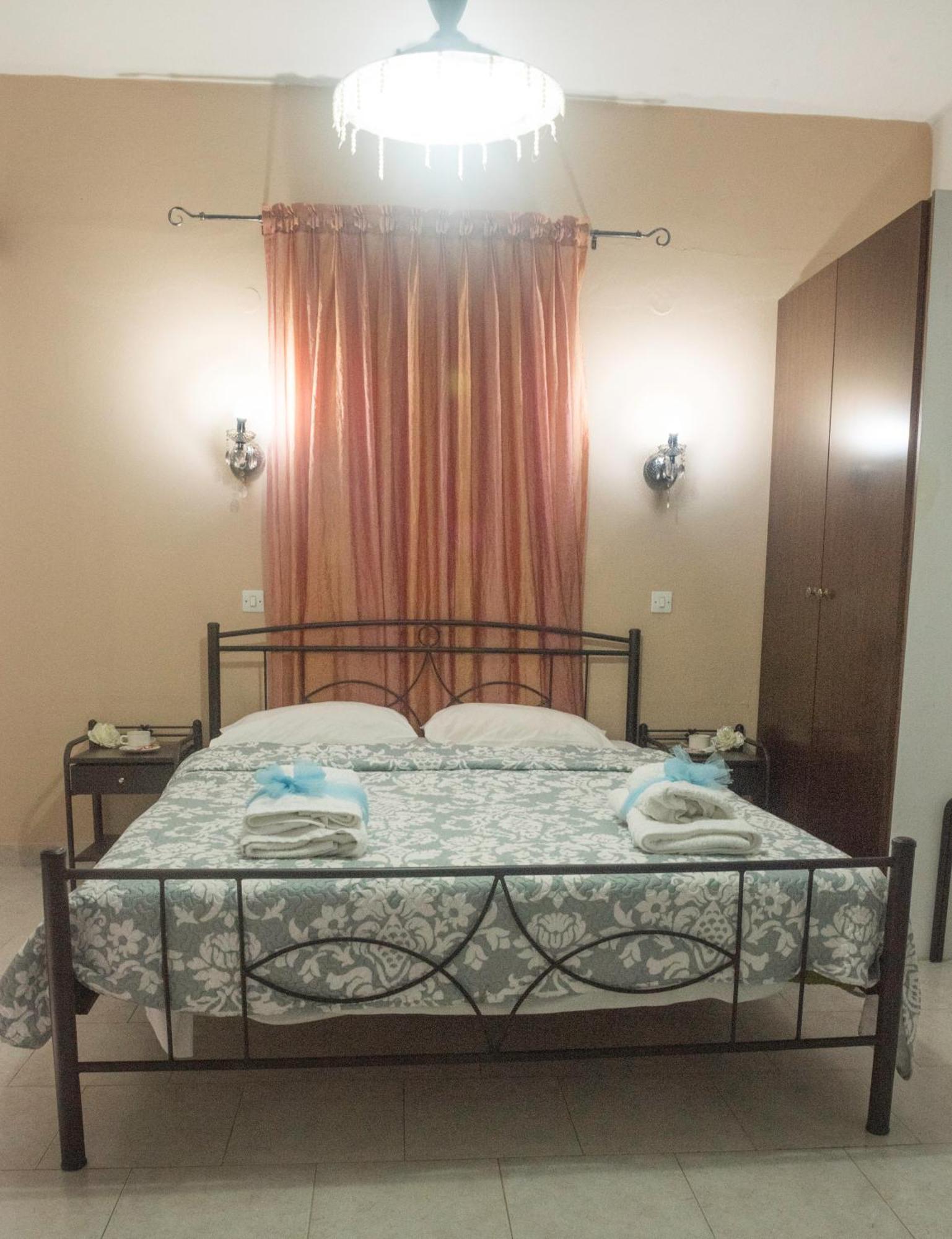 Antonios Hotel Faliraki Rum bild